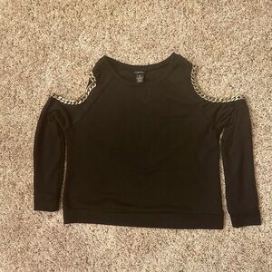 RUE21 black sweater off the shoulder, gold chains new never worn size medium